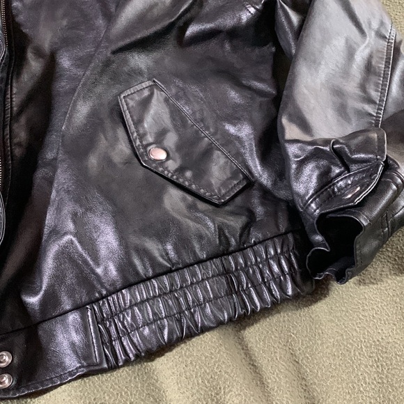 Wild Fable black, vegan leather bomber jacket.  Size XL - Picture 5 of 9
